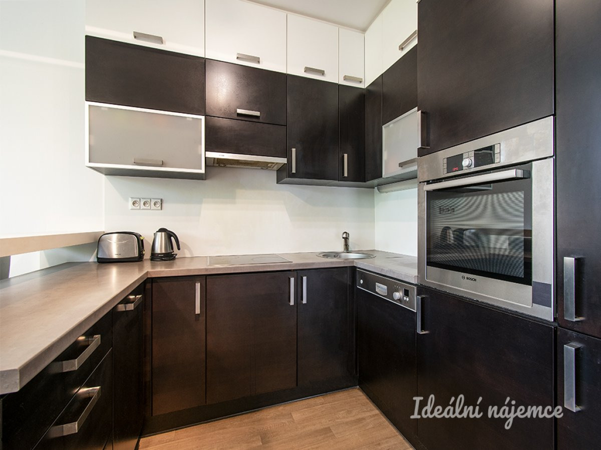 Pronájem bytu 3+kk, V kuťatech, Uhříněves,  22900 Kč/měs, 62 m2