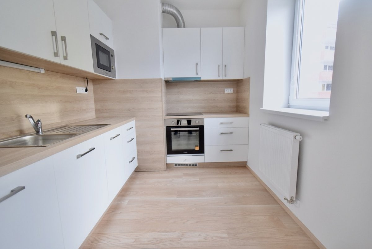 Pronájem bytu 1+kk, Přírodní, Žebětín, 13 900Kč/měs, 32 m2