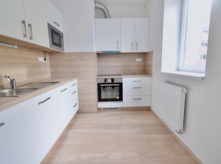 Pronájem bytu, 1+kk, 32 m²