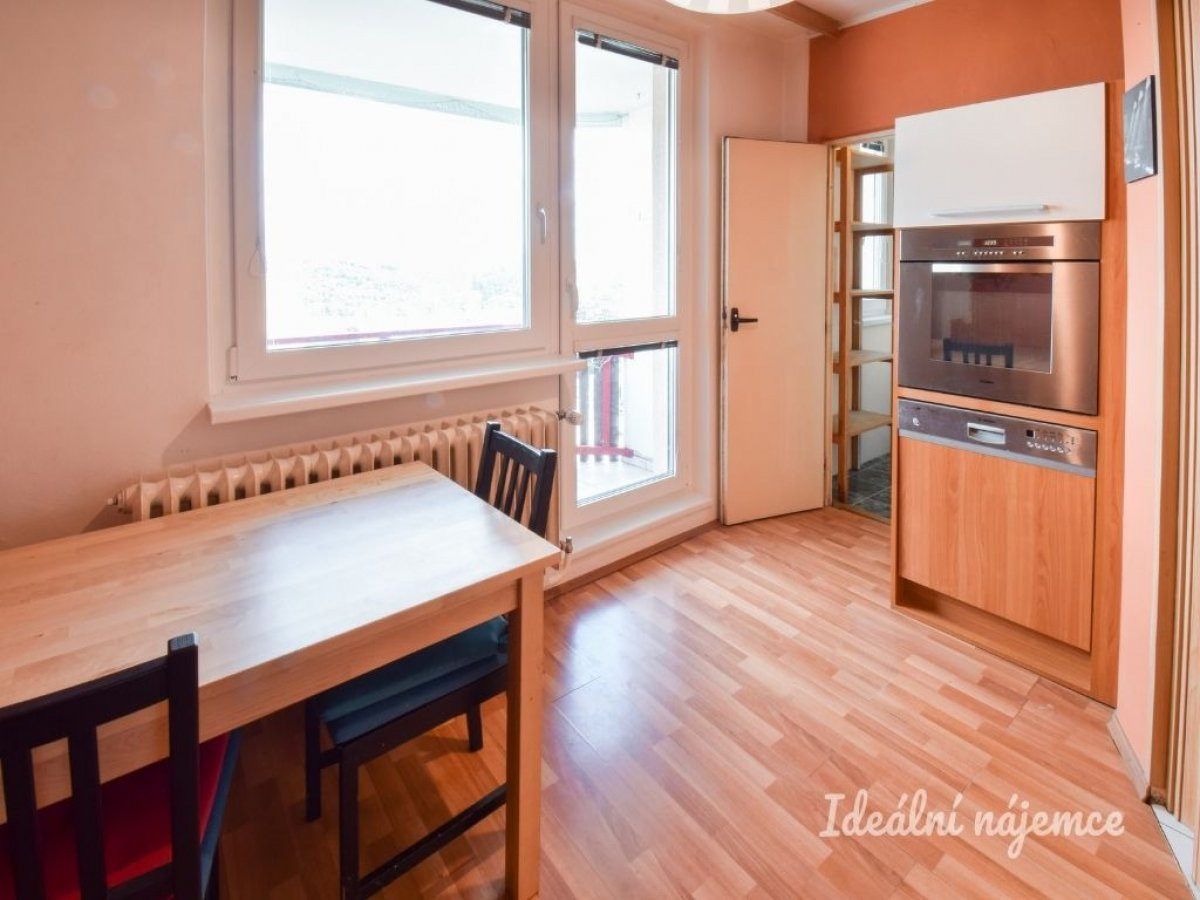 Pronájem bytu 3+1, Kubešova, Královo Pole, 22 900 Kč/měs, 75 m2
