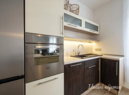 Pronájem bytu, 2+kk, 58 m²