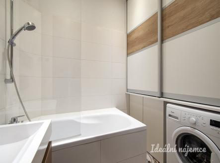 Pronájem bytu, 2+kk, 58 m²