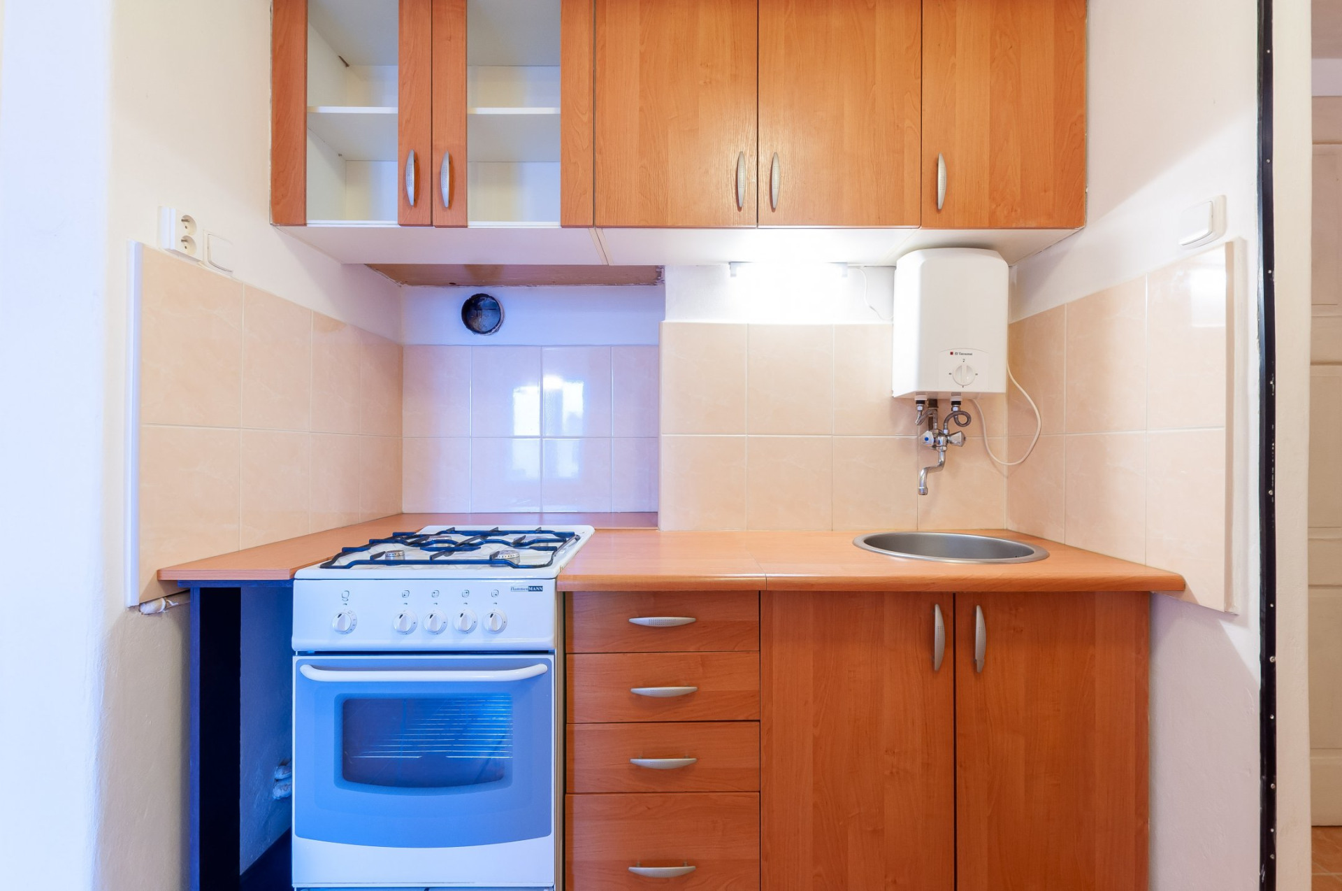 Pronájem bytu 2+1, Křišťanova, Žižkov, 22000 Kč/měs, 56 m2