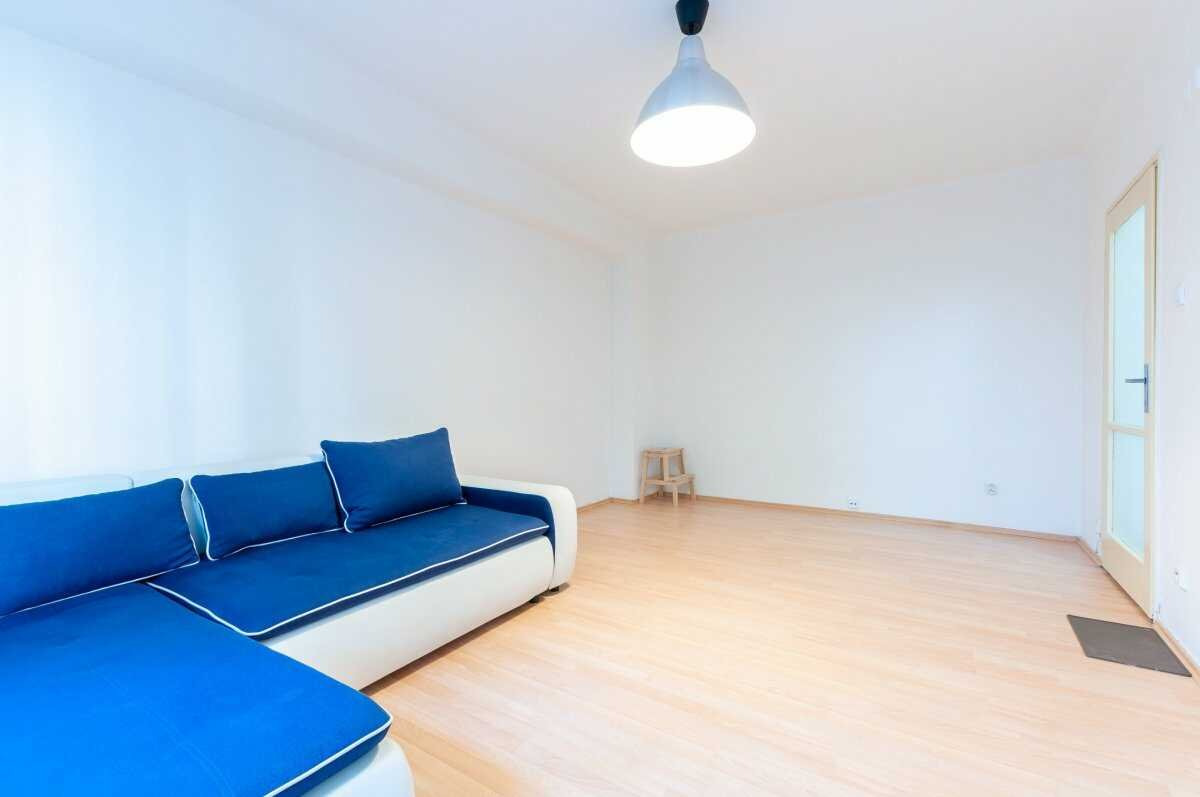 Pronájem bytu 1+1, Na Louži, Vršovice, 16 700Kč/měs, 36 m2