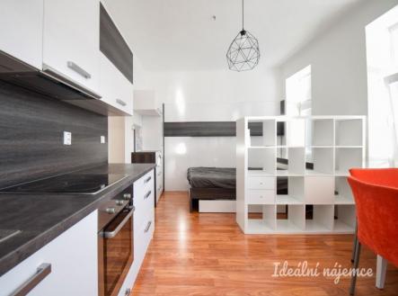 Pronájem bytu, 1+kk, 35 m²