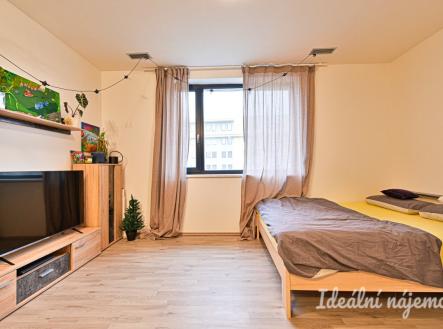 Pronájem bytu, 1+kk, 34 m²