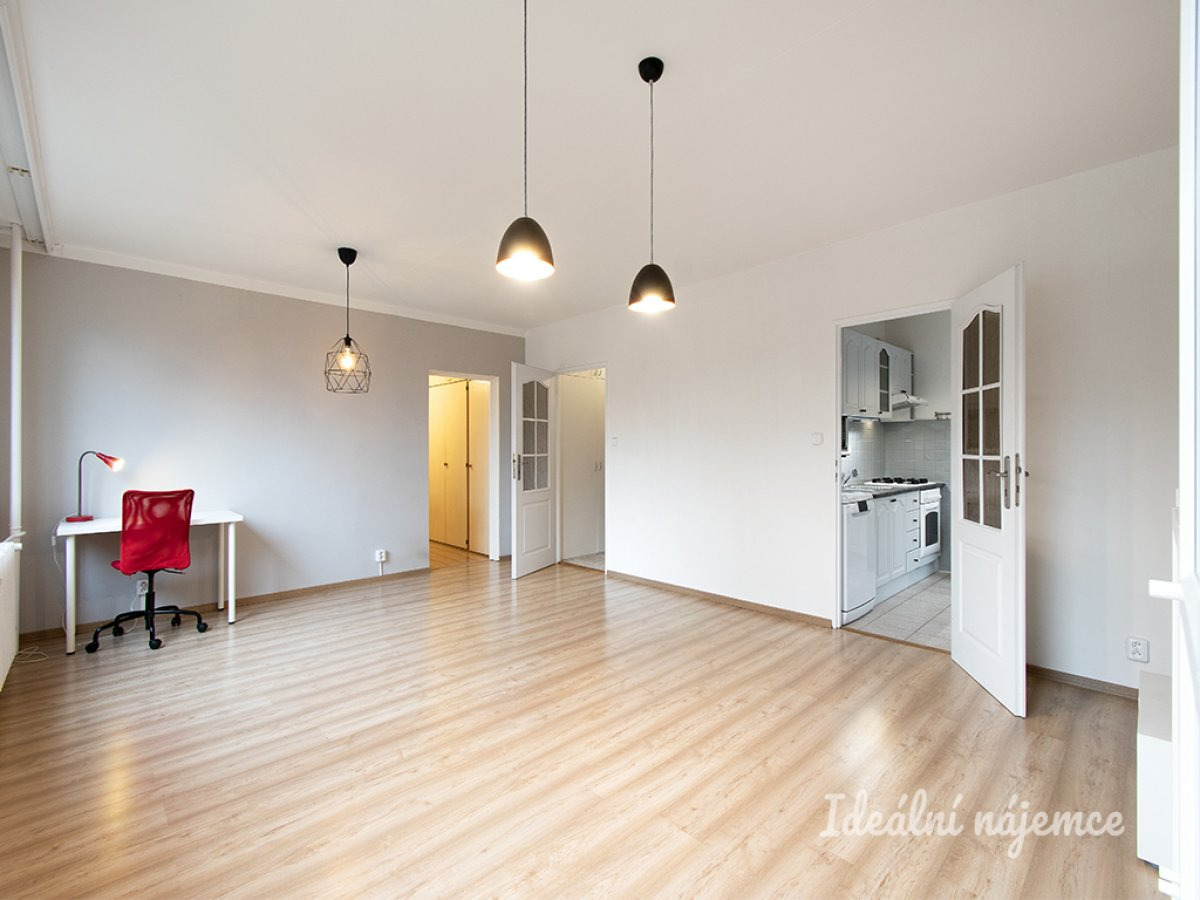 Pronájem bytu 3+1, Mirovická, Kobylisy, 21900 Kč/měs, 64 m2