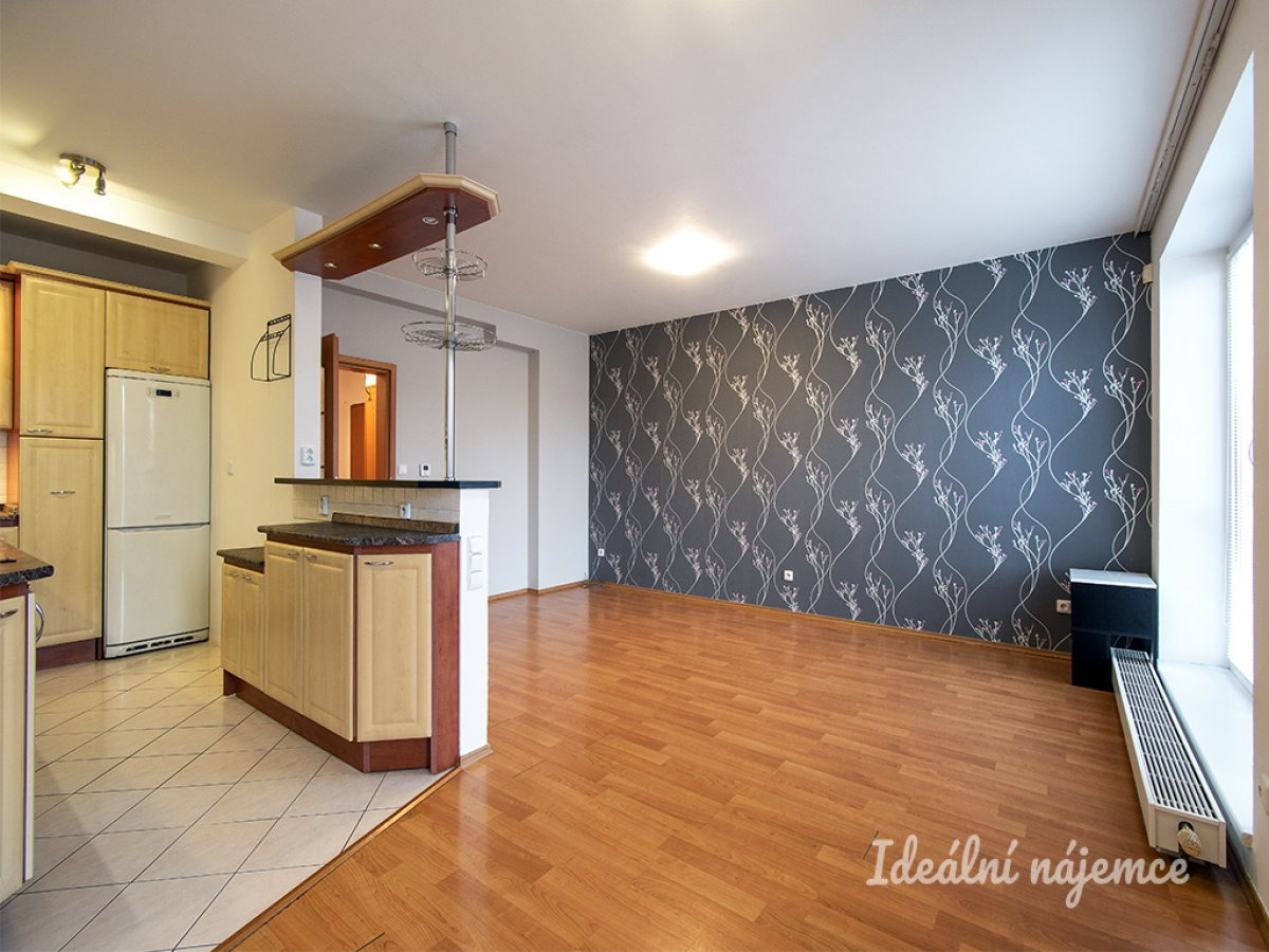 Pronájem bytu 3+kk, Na Viktorce, Žižkov, 26800 Kč/měs, 70 m2