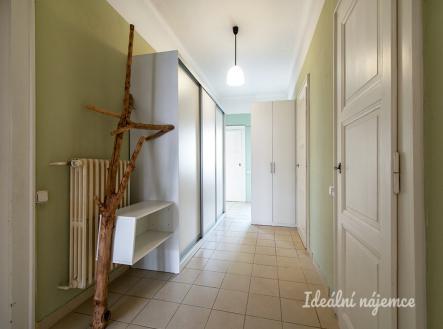 Pronájem bytu, 2+1, 112 m²