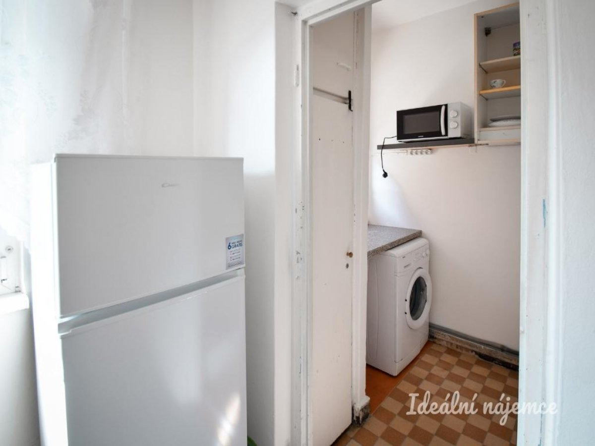 Pronájem bytu 1+kk, Vídeňská, Štýřice, 12 900 Kč/měs, 24 m2