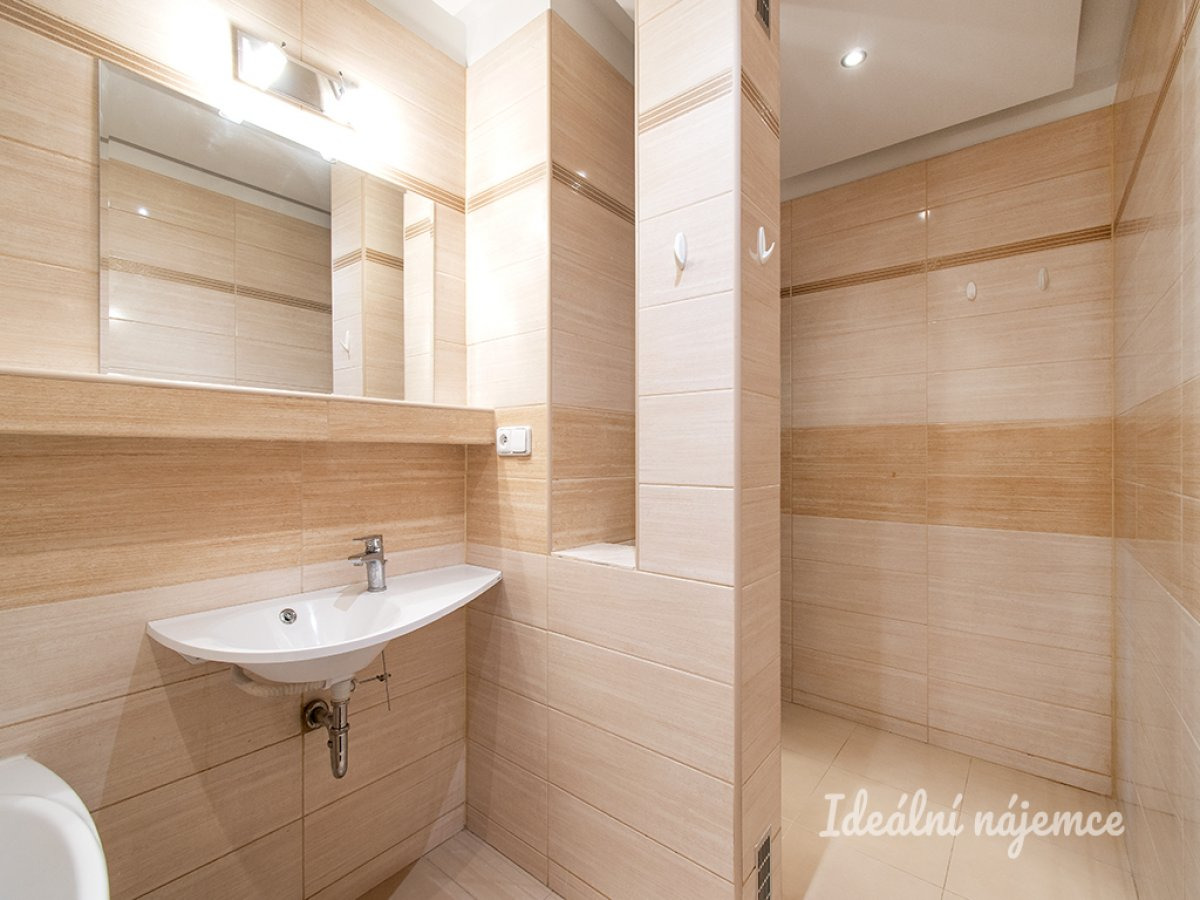 Pronájem bytu 3+1, Jablonecká, Prosek, 24 500 Kč/měs, 65 m2