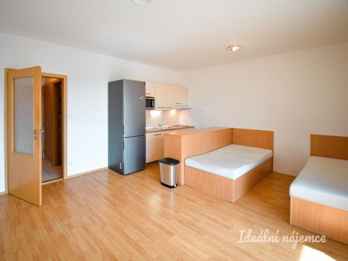 Pronájem bytu 1+kk, Božetěchova, Královo Pole, 14200 Kč/měs, 37 m2