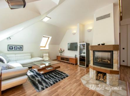 Pronájem bytu, 4+kk, 128 m²