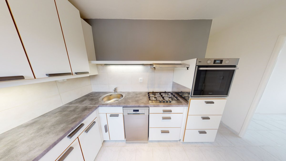 Pronájem bytu 2+kk, Palackého, 40m², 14 000 Kč/ měsíc + 3 000 Kč služby, Český Brod, Palackého