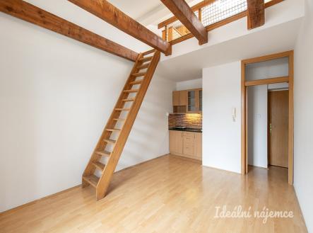 Pronájem bytu, 1+kk, 32 m²