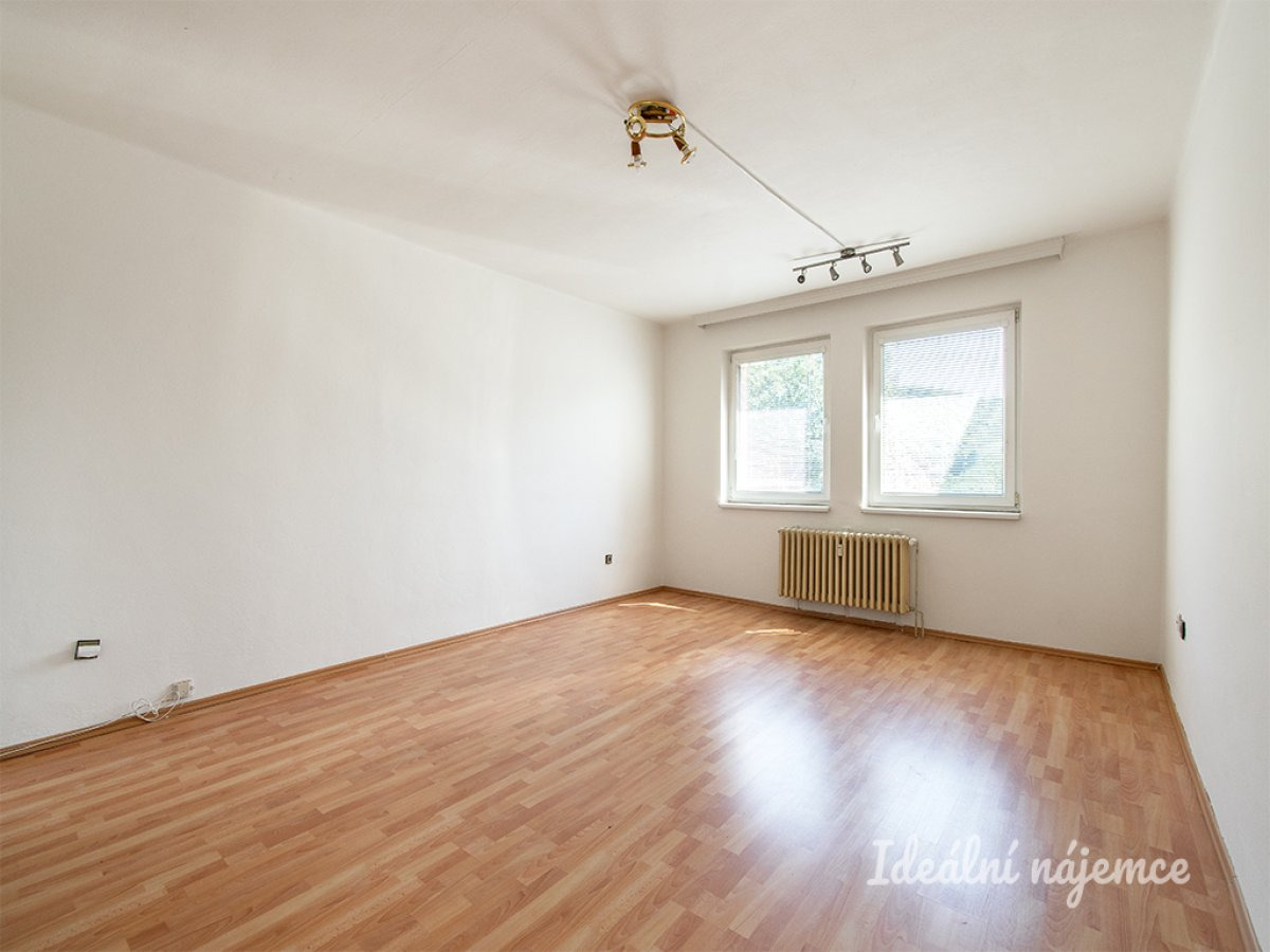 Pronájem bytu 1+kk, Spojařů, Zbraslav, 17 000 Kč/měs, 45 m2