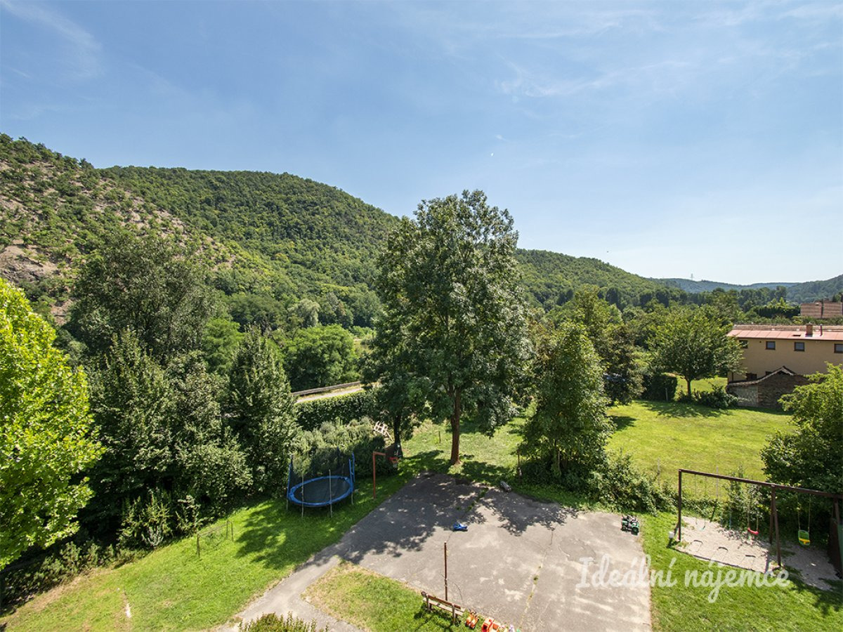 Pronájem bytu 1+kk, Spojařů, Zbraslav, 17 000 Kč/měs, 45 m2