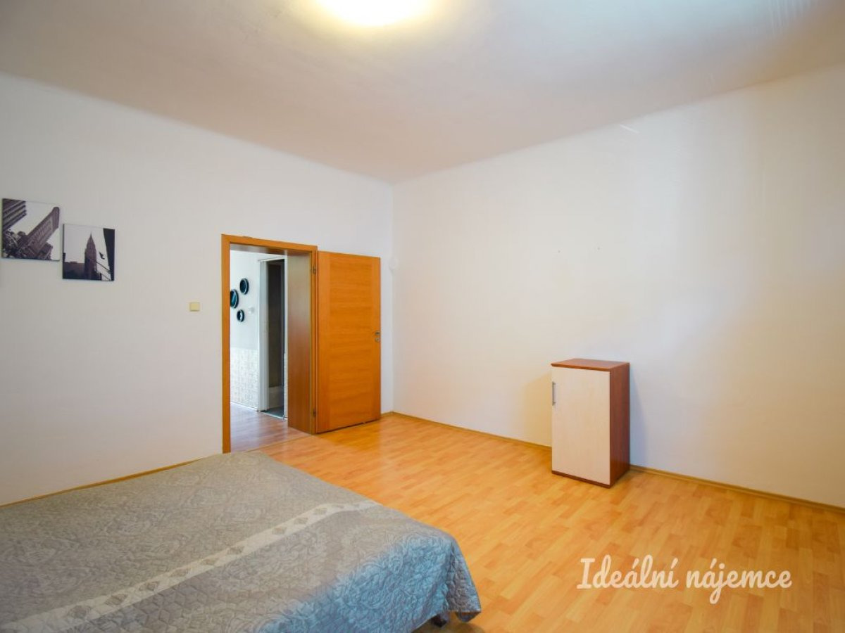 Pronájem bytu 1+1, Bulharská, Královo Pole, 15300 Kč/měs, 40 m2