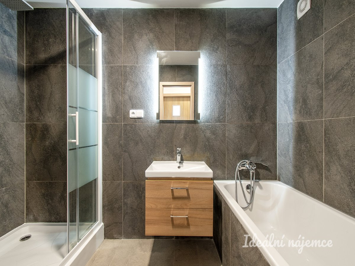 Pronájem bytu 3+kk, Jetelová, Záběhlice, 26000 Kč/měs, 66 m2