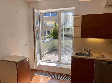 Pronájem bytu, 3+kk, 73 m²