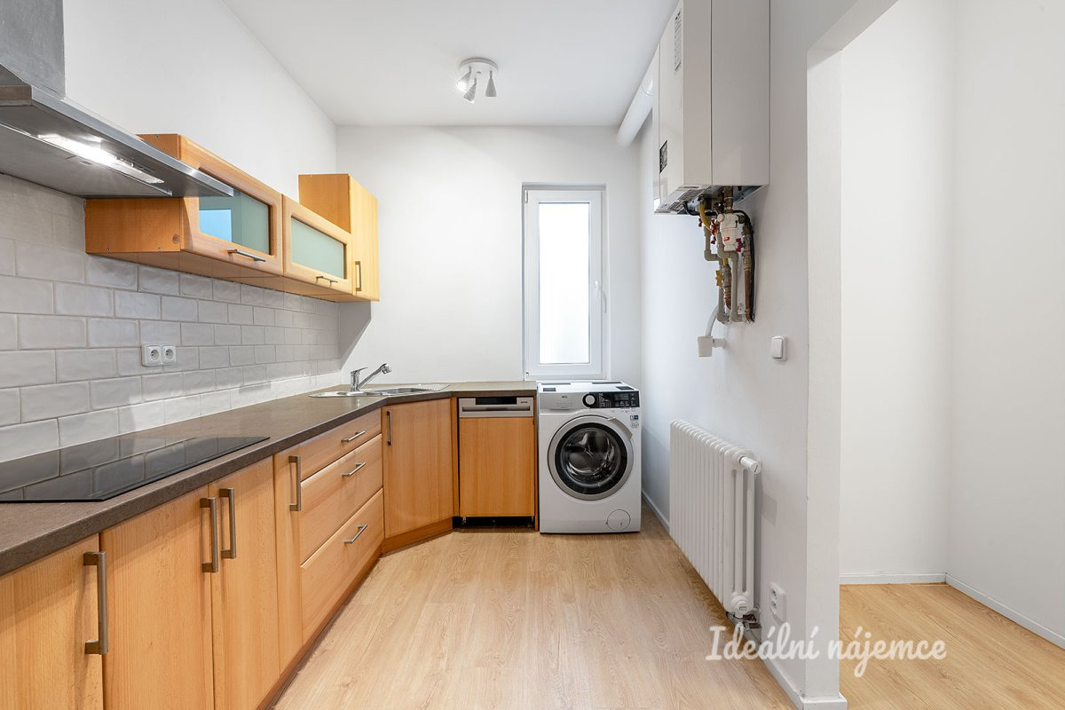 Pronájem bytu 2+1, Bulharská, Vršovice, 22 000 Kč/měs, 55 m2