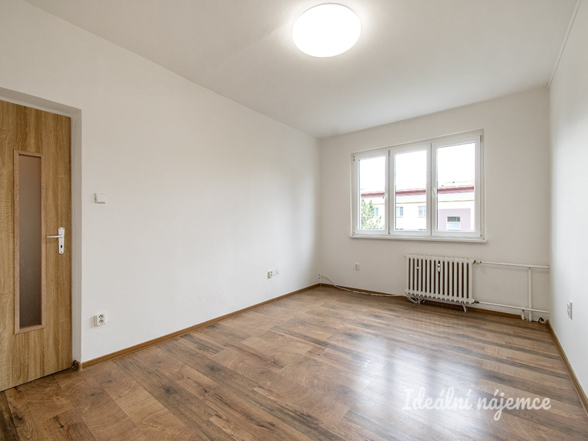 Pronájem bytu 2+1, Nad úžlabinou, Malešice, 22900 Kč/měs, 54 m2