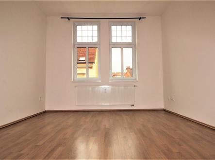 Pronájem bytu, 1+kk, 38 m²