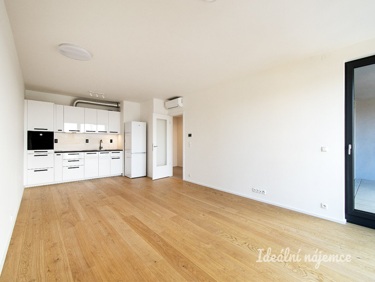 Pronájem bytu 2+kk, Ramonova, Strašnice, 24500 Kč/měs, 60 m2 včetně parkovacího místa