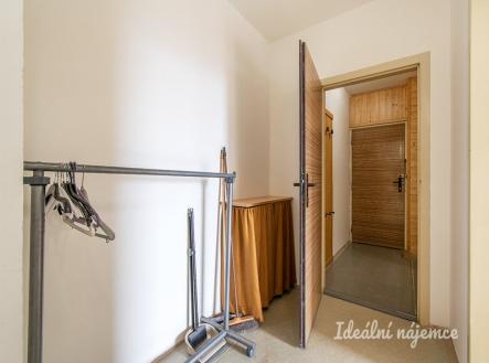 Pronájem bytu, 1+1, 50 m²