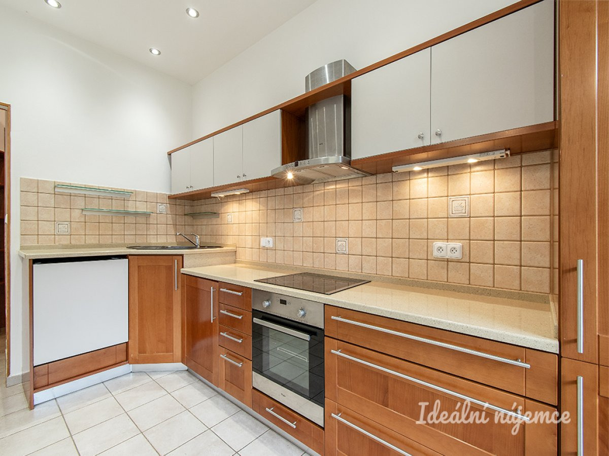 Pronájem bytu 1+1, Ruská, Vršovice, 16800 Kč/měs, 43 m2