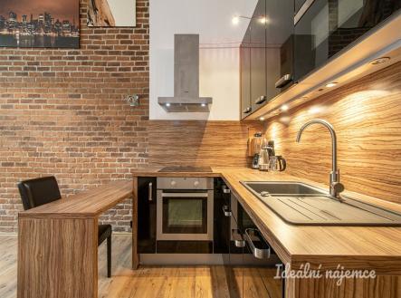 Pronájem bytu, 2+kk, 46 m²