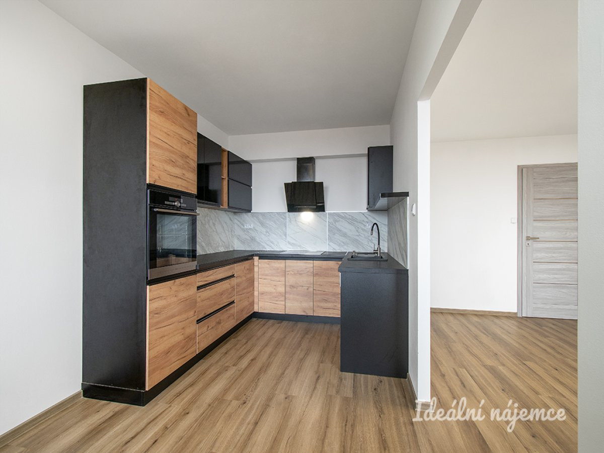 Pronájem bytu 3+kk, Zárybská, Prosek, 24 900 Kč/měs. 76 m2