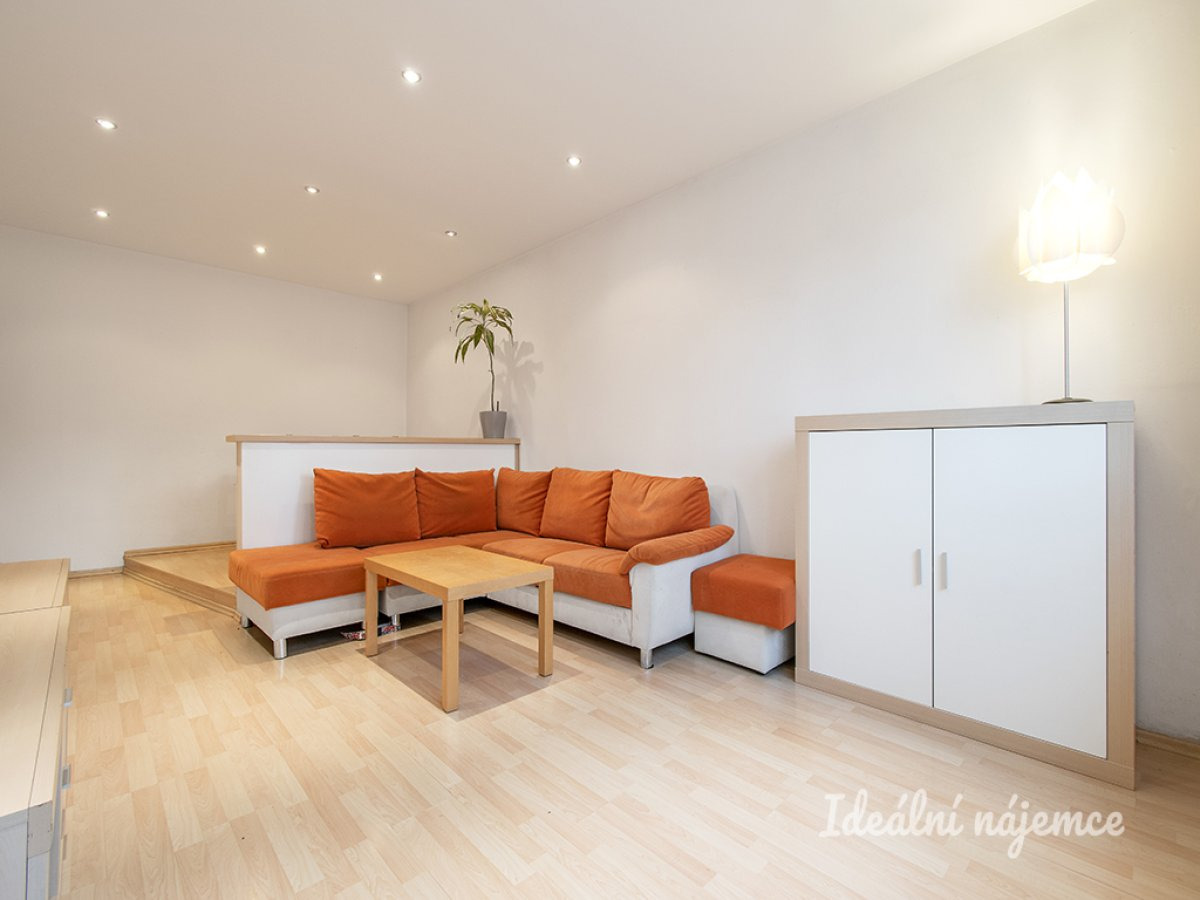 Pronájem bytu 3+1, Ovčárská 27 900 Kč, Praha - Malešice, 72m2