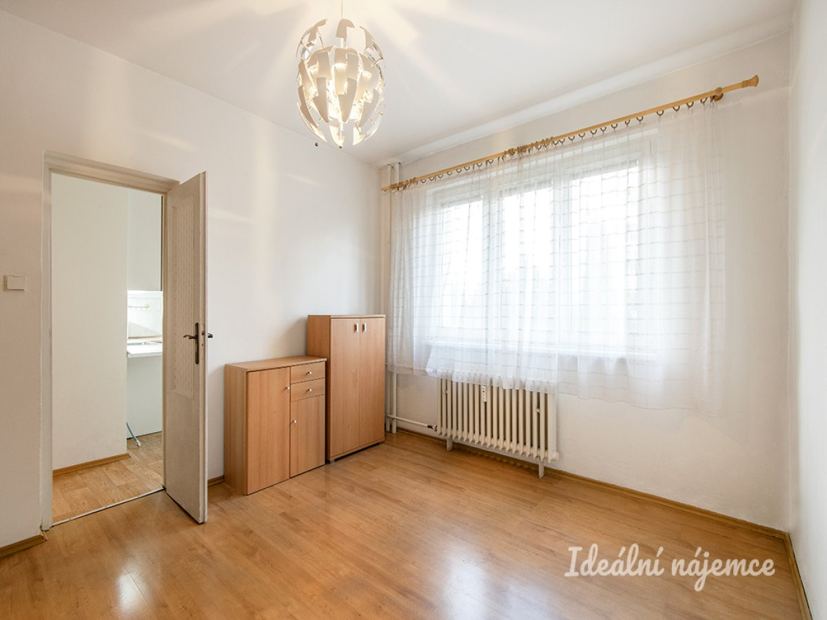 Pronájem bytu 3+1, Ovčárská 25 900 Kč, Praha - Malešice, 72m2