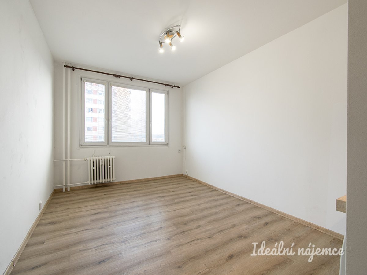 Pronájem bytu 1+kk, Jabloňová, Záběhlice, 16500 Kč/měs, 27 m2
