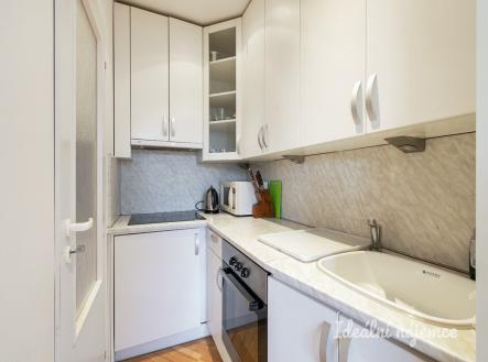 Pronájem bytu, 1+kk, 35 m²