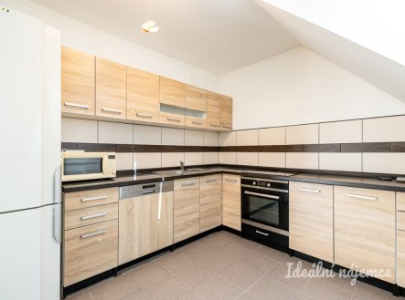 Pronájem bytu 2+kk, U Valu, Nupaky, 21900 Kč/měs, 50 m2