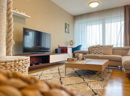 Pronájem bytu, 3+kk, 121 m²