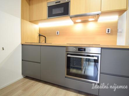 Pronájem bytu, 1+kk, 28 m²