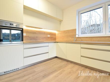 Pronájem bytu, 2+kk, 62 m²