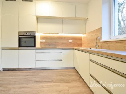 Pronájem bytu, 2+kk, 62 m²