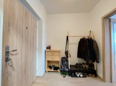 Pronájem bytu, 1+kk, 33 m²