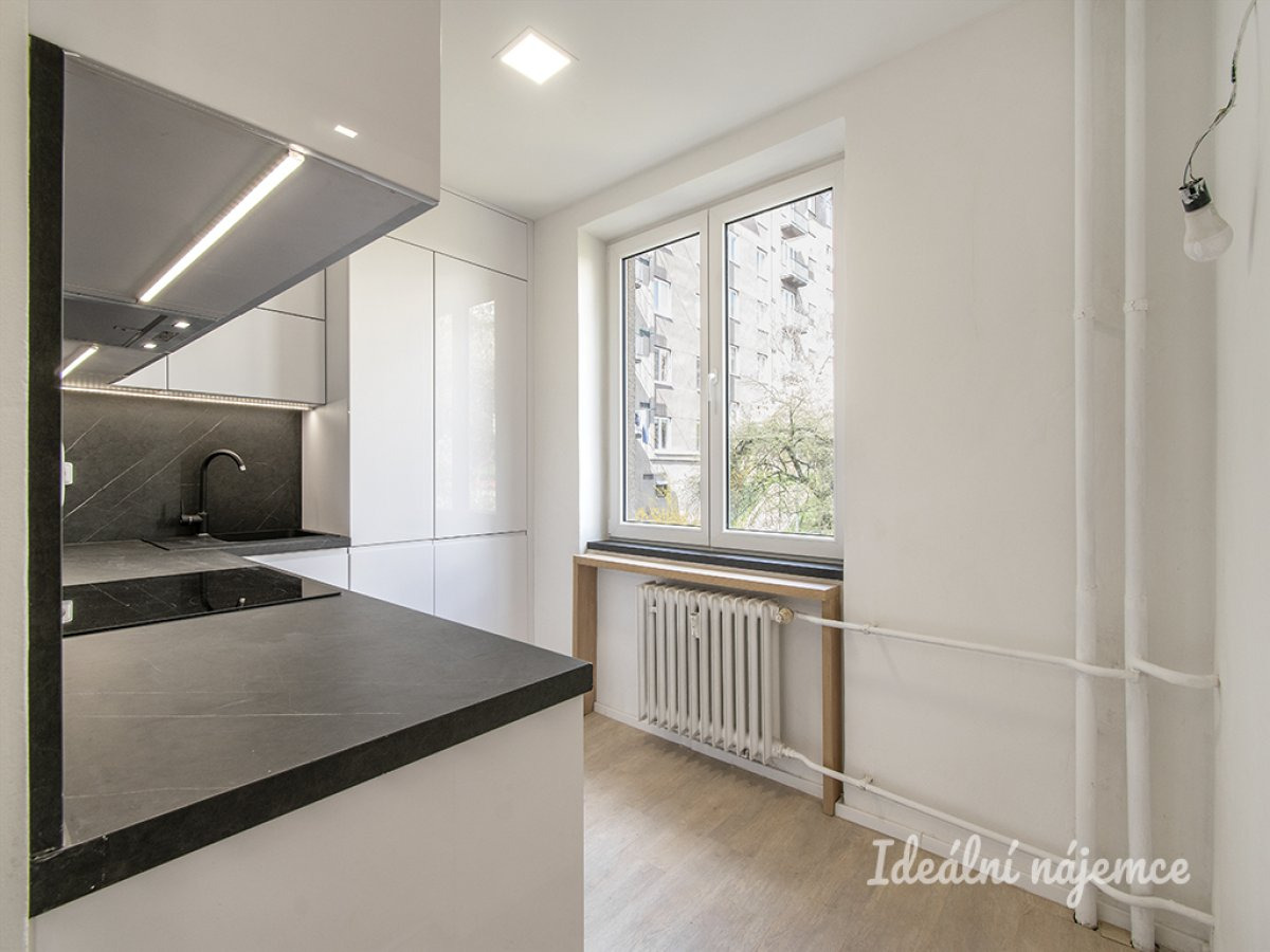 Pronájem bytu 2+1, Arménská, Vršovice, 23000 Kč/měs, 54 m2