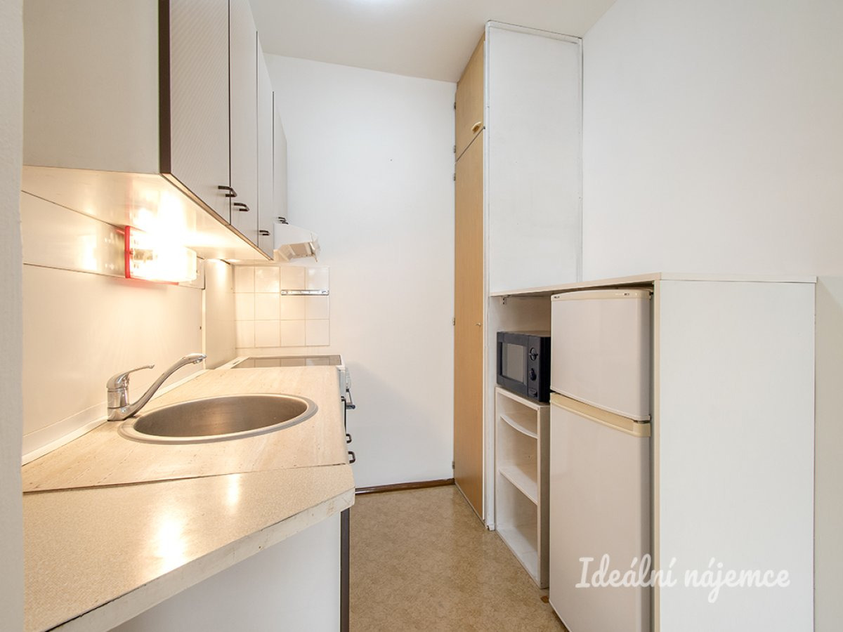 Pronájem bytu 2+kk, V Remízku, Hlubočepy, 17500 Kč/měs, 45 m2