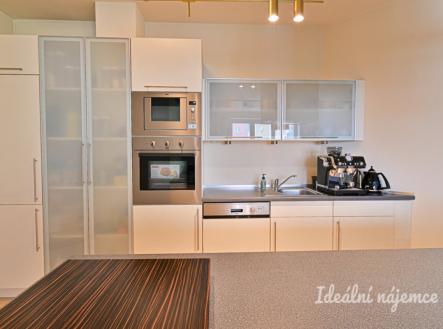 Pronájem bytu, 3+kk, 77 m²