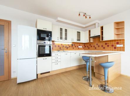 Pronájem bytu, 4+kk, 68 m²