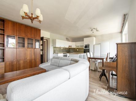 Pronájem bytu, 4+kk, 84 m²