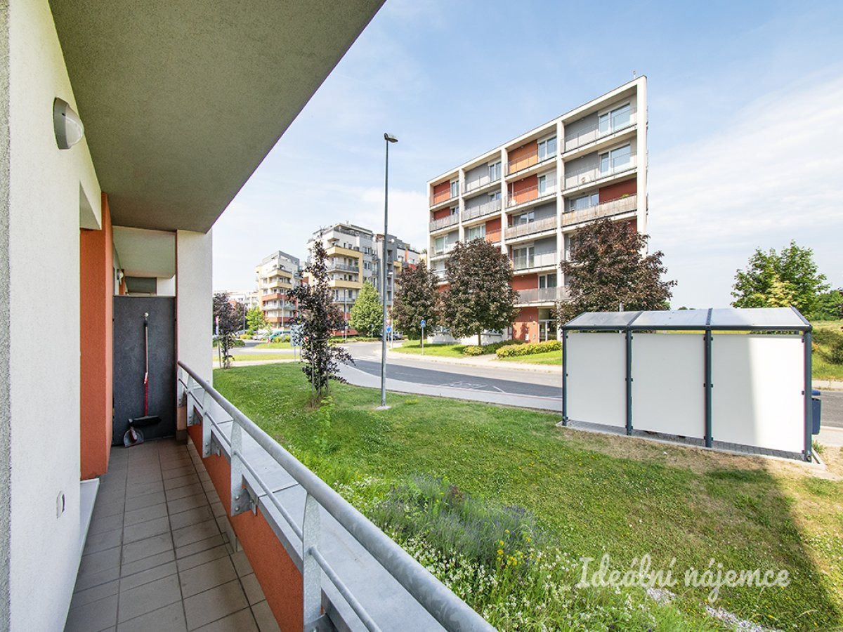 Pronájem bytu 1+kk, Sazovická, Zličín, 16.500 Kč/měs, 26 m2
