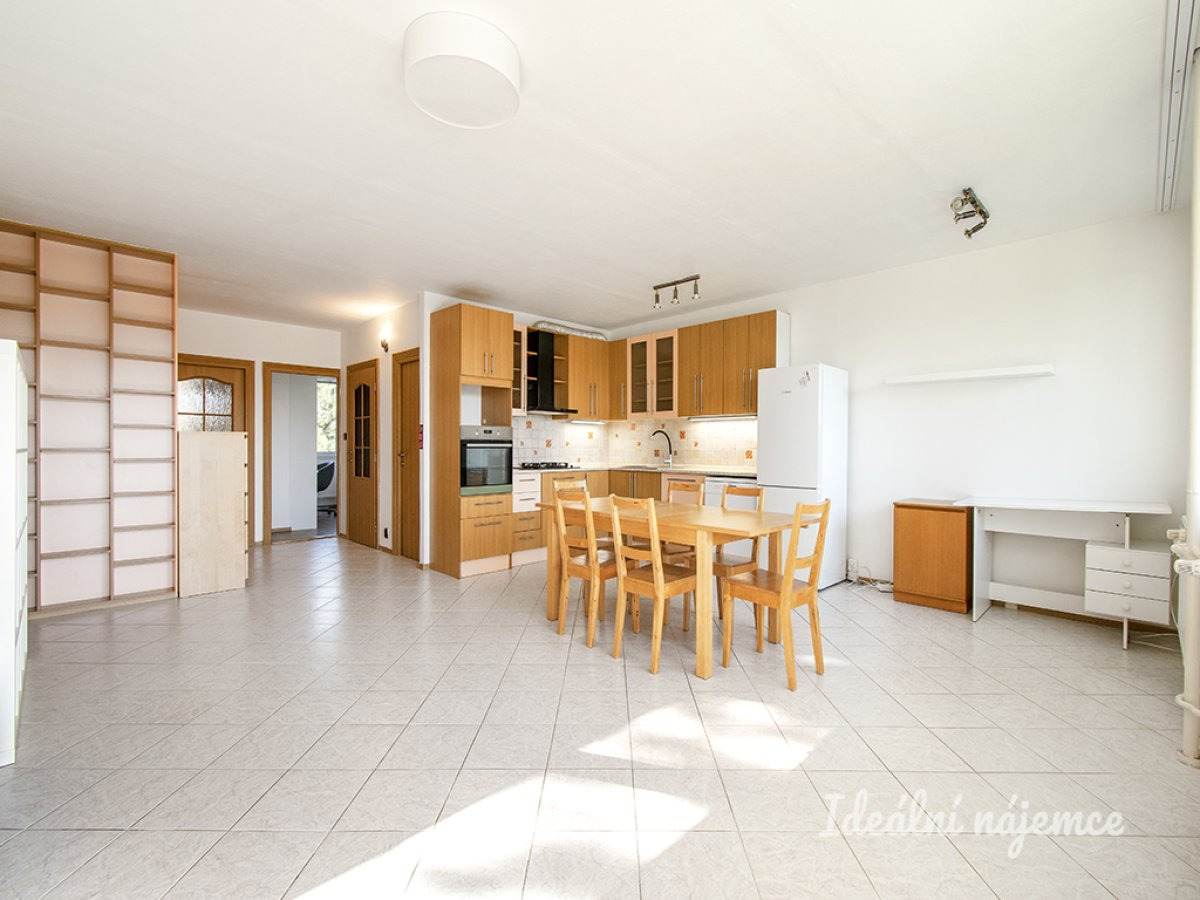 Pronájem bytu 4+kk, U Kapličky, Čelákovice, 25000 Kč/měs, 83 m2