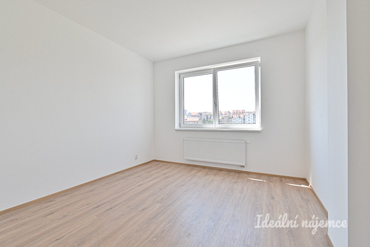 Pronájem bytu 2+kk, Střední, Ponava, 60 m2